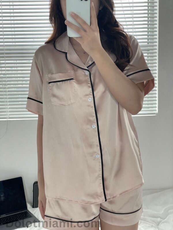 Pyjama lụa satin màu nude